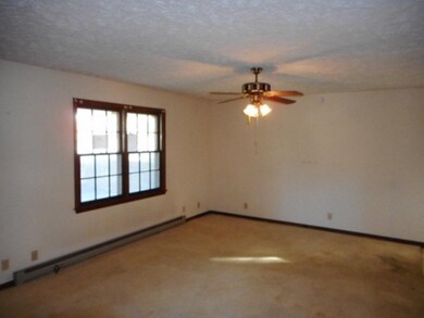 521 Staples St, Reidsville, NC 27320 - photo 2