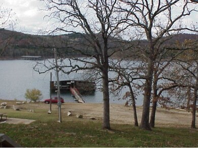 Un 5&6 Lucky 13 Resort unit 5 & 6, Kimberling City, MO 65686 - photo 2