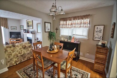 306 Village Dr, Frankfort, KY 40601 - photo 7