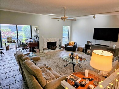 4870 Kestral Park Cir unit 14, Sarasota, FL 34231 - photo 3