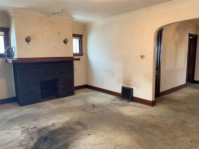 255 18th St NW, Cedar Rapids, IA 52405 - photo 2