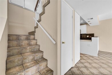 1077 Santo Antonio Dr unit 39, Colton, CA 92324 - photo 6