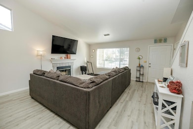 433 Snow Spring Ct, Waterford, CA 95386 - photo 6