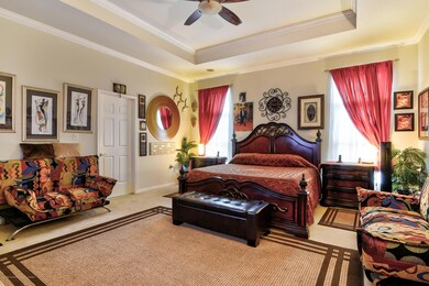 011_Master Bedroom
