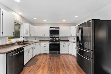 903 Roberts St, Altoona, WI 54720 - photo 7