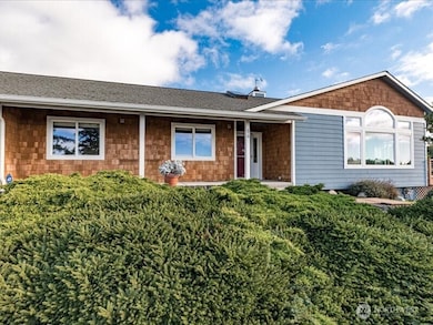 670 El Prado Ave, Coupeville, WA 98239 - photo 3