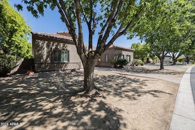 2902 E Gary Way, Phoenix, AZ 85042 - photo 3