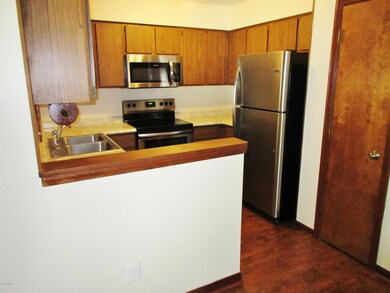 126 Highland Ct, Jacksonville, NC 28540 - photo 4