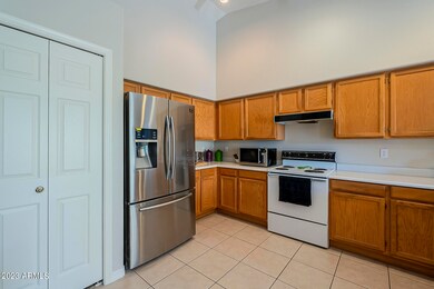 806 W Iris Dr, Gilbert, AZ 85233 - photo 7