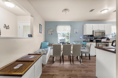 9-web-or-mls-3004 Kensington Ct-2