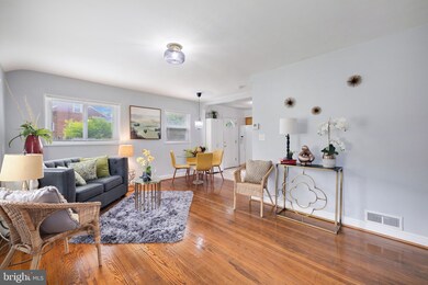 9006 Highland Dr, Adelphi, MD 20783 - photo 4