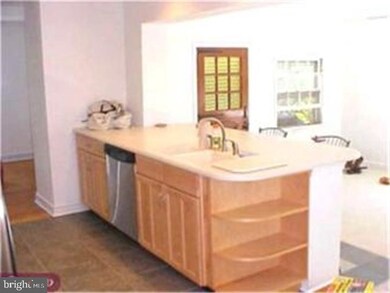 46 Weiss Ave, Flourtown, PA 19031 - photo 3