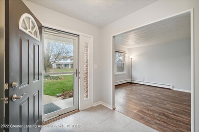 06-226-Chanticleer-Trail-Lansing-MI-4891