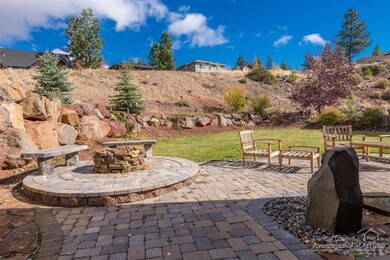 2298 NW Meadow Ct, Bend, OR 97701 - photo 2