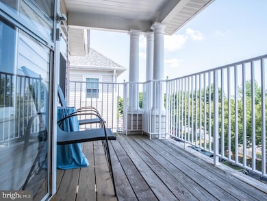 4500 Chaucer Way unit 406, Owings Mills, MD 21117 - photo 3