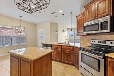 1004 Barry Dr, Weatherford, TX 76087 - photo 7