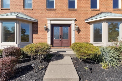 845 Eaglesknoll Ct, Cincinnati, OH 45255 - photo 4