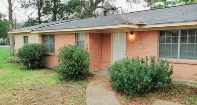 3918 Leffingwell St, Houston, TX 77026 - photo 7