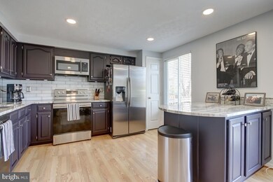 13935 Winding Ridge Ln, Centreville, VA 20121 - photo 6