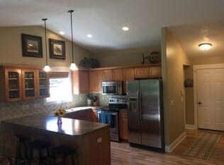 1739 Water Lily Ln unit 40, Wayland, MI 49348 - photo 6