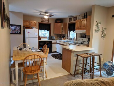 161 Hyland Dr, East Stroudsburg, PA 18301 - photo 3