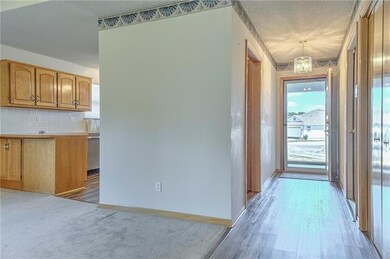 707 Twilight Ct, Raymore, MO 64083 - photo 7