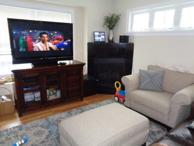 9 Church Rd unit 1, Newton, MA 02458 - photo 4