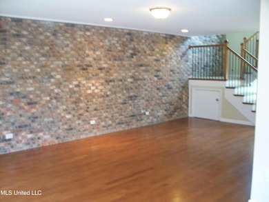 527 Front Beach Dr, Ocean Springs, MS 39564 - photo 5