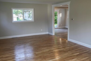 Den/Flex Room