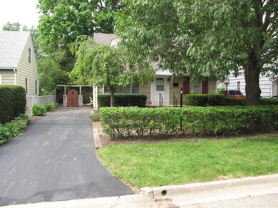 Front Left View of 1094 E. Dunedin Rd