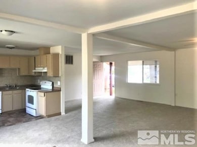 3140 Vickie Ln, Sparks, NV 89431 - photo 3