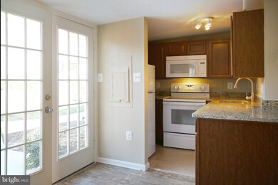 201 N 23rd St, Purcellville, VA 20132 - photo 2