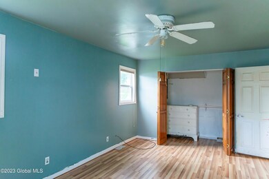 17 Sherwood Dr, Latham, NY 12110 - photo 7