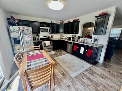 632 Lehigh Gap St, Walnutport, PA 18088 - photo 4