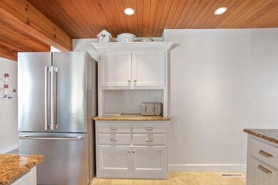 18 New Biddeford Road