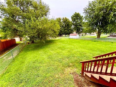 404 W 34th St, Higginsville, MO 64037 - photo 6