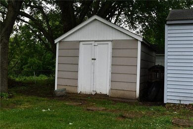 4831 SW 6th St, Des Moines, IA 50315 - photo 4