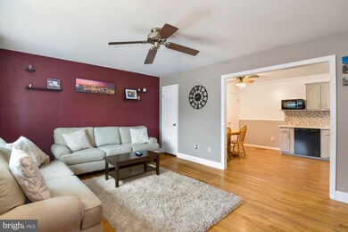 252 Heartwood Ct, Glen Burnie, MD 21061 - photo 2