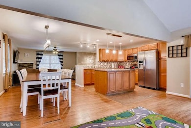 188 Park Rd, Pasadena, MD 21122 - photo 4