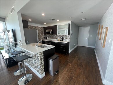 The Ivy Condominium unit 4404, Miami, FL 33130 - photo 6