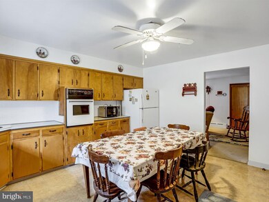 245 Walters Ave, Orwigsburg, PA 17961 - photo 5