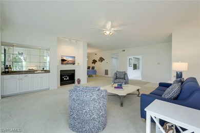 9' Ceilings- Lighted Wet Bar, Wood Burning Firepla
