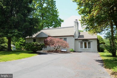 2606 Bedminster Rd, Perkasie, PA 18944 - photo 2