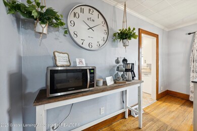 816 Orchard Glen Ave, Lansing, MI 48906 - photo 3