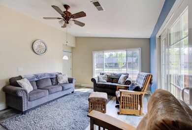 2736 Jasmine Way, Redding, CA 96002 - photo 7