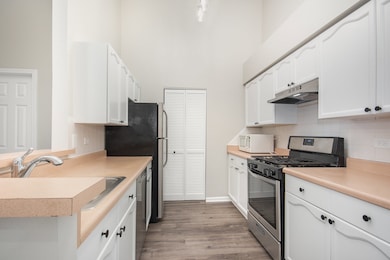 734 N Gary Ave unit 210, Carol Stream, IL 60188 - photo 7