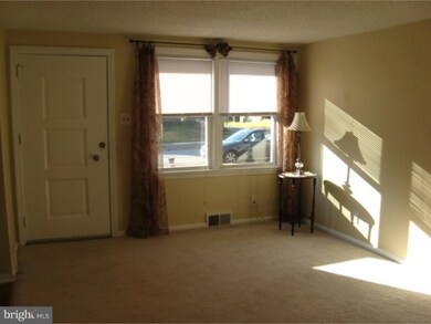 747 Braxton Rd, Ridley Park, PA 19078 - photo 4