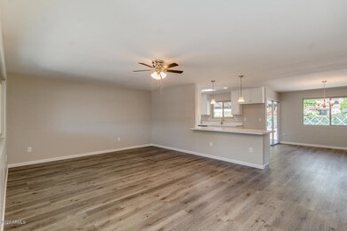 9926 W Crosby Cir N, Sun City, AZ 85351 - photo 7