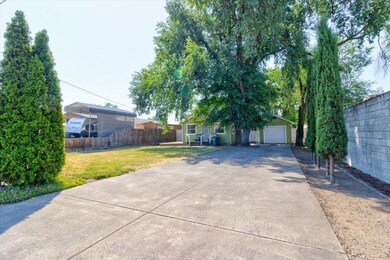 1410 Hilton Rd, Medford, OR 97504 - photo 3