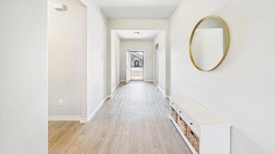 CAM03710G0-PR0103-STILL024